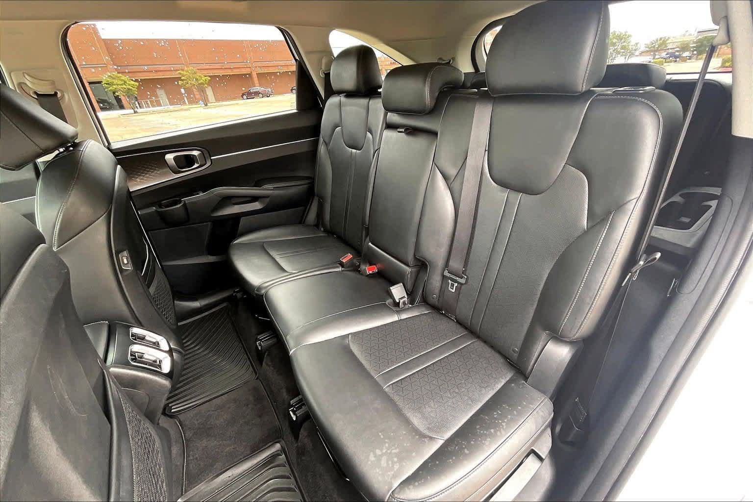 Used 2023 Kia Sorento S FWD image 27