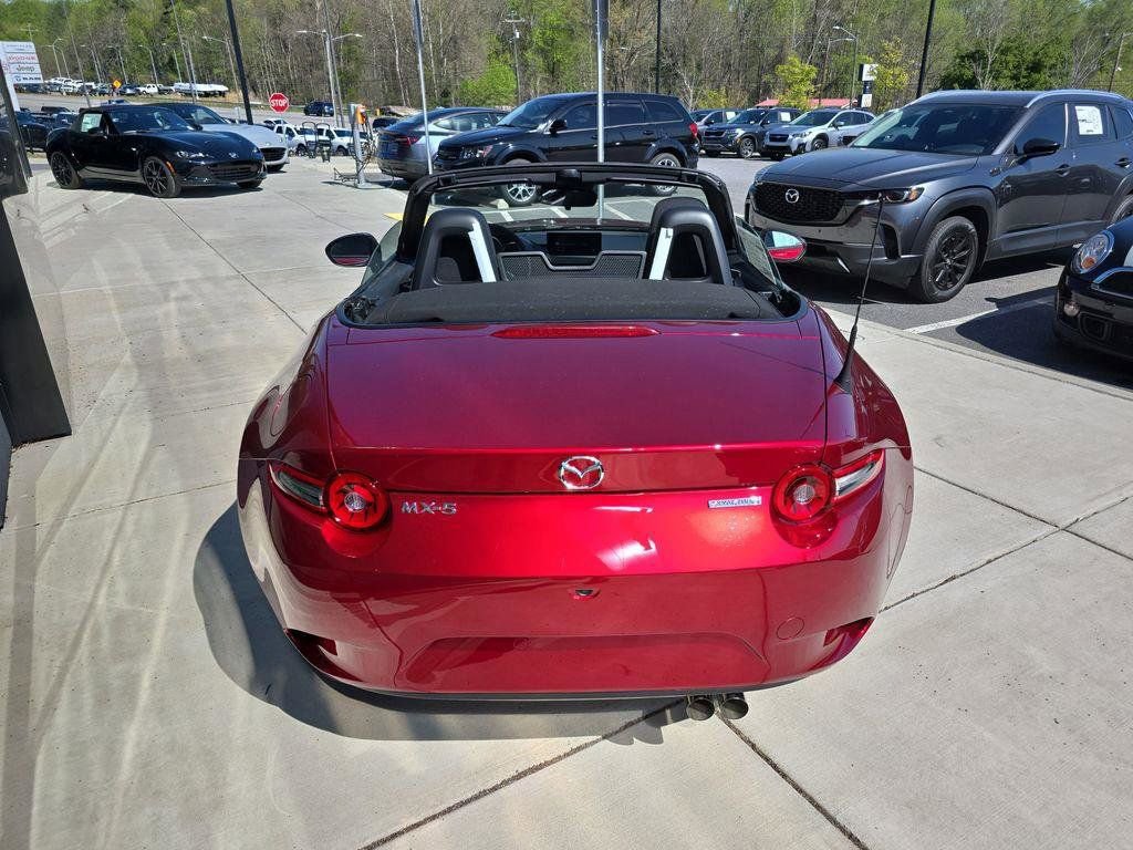 New 2026 MAZDA MX-5 Miata Sport w/ Interior Package RWD image 4