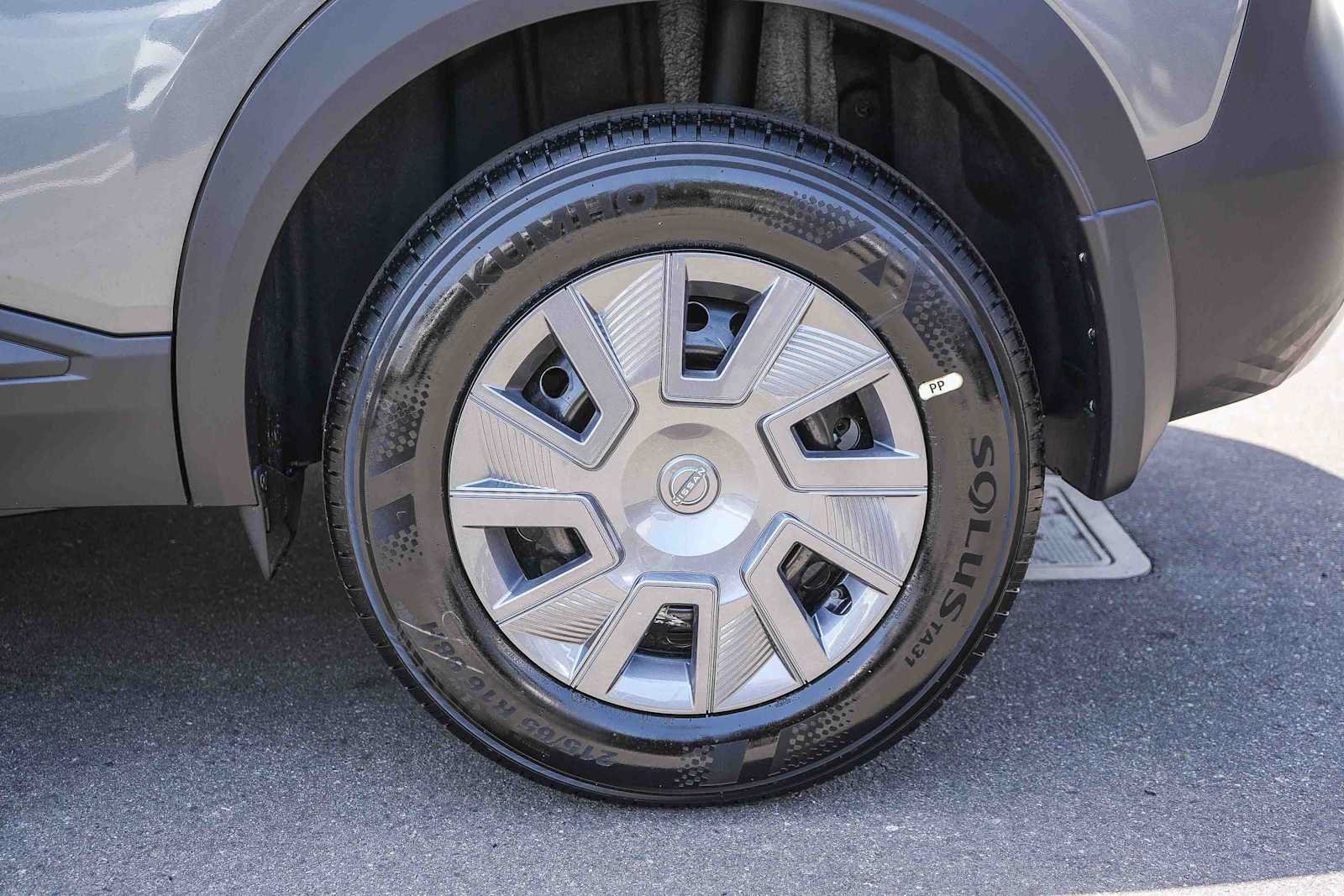 New 2026 Nissan Kicks S FWD image 11