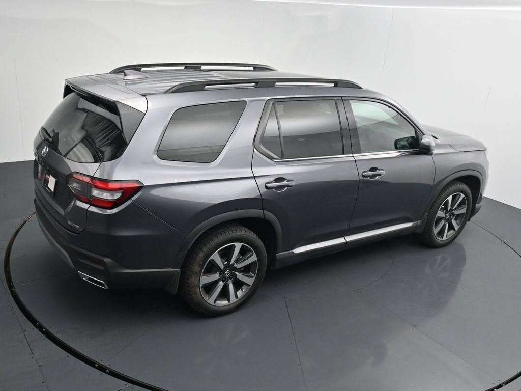 Used 2023 Honda Pilot Elite image 16
