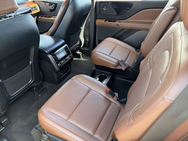 Used 2021 Lincoln Aviator Reserve image 17