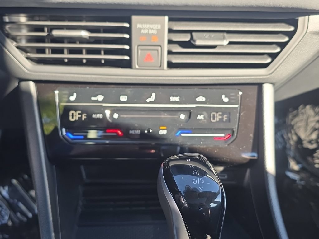 New 2027 Volkswagen Jetta SE FWD image 20