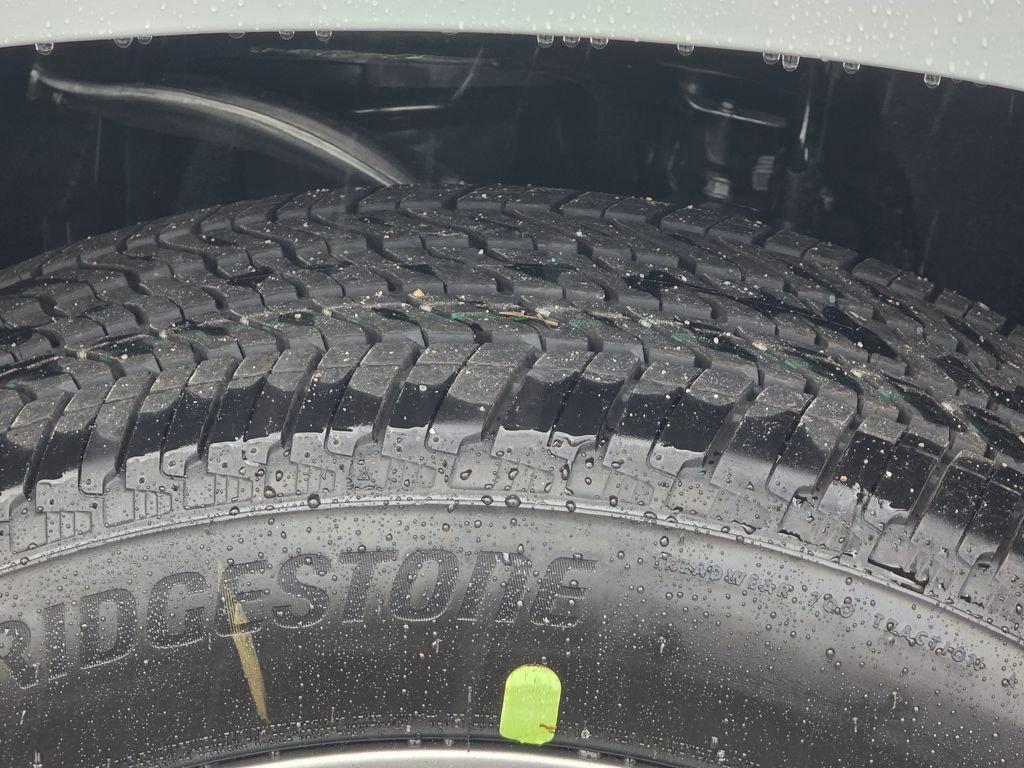 New 2026 Chevrolet Suburban Premier image 28