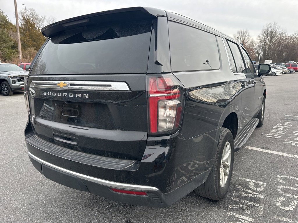 Used 2023 Chevrolet Suburban LS image 5