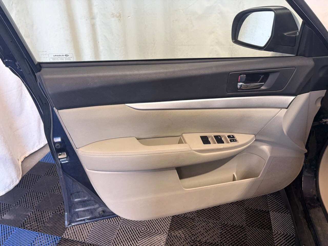 Used 2012 Subaru Outback 2.5i Premium w/ Popular Pkg 1B AWD/4WD image 8