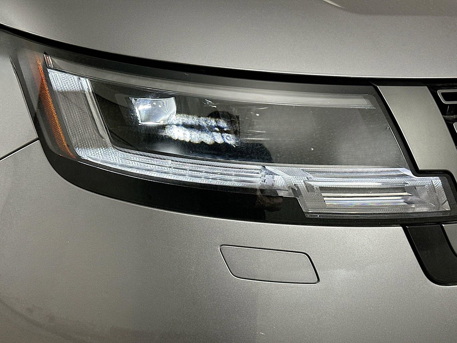 Used 2023 Land Rover Range Rover SE AWD/4WD image 9