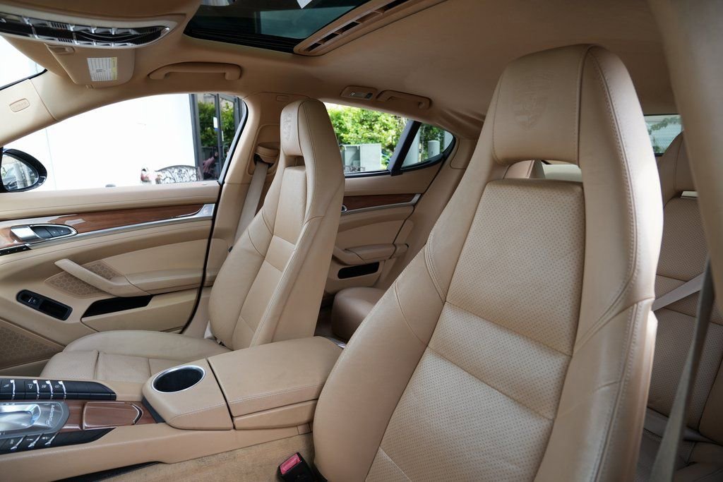 Used 2013 Porsche Panamera image 23