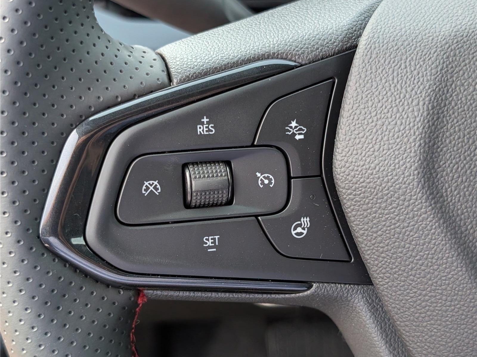 New 2026 Chevrolet Trax RS w/ Driver Confidence Package FWD image 18
