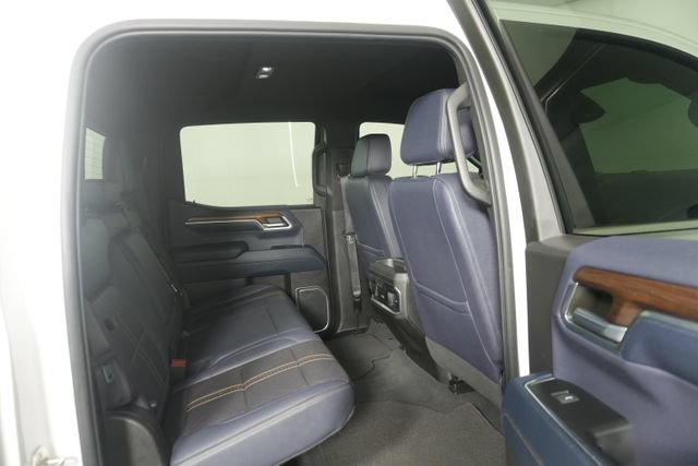 Used 2022 Chevrolet Silverado 1500 High Country w/ Z71 Off-Road Package AWD/4WD image 33