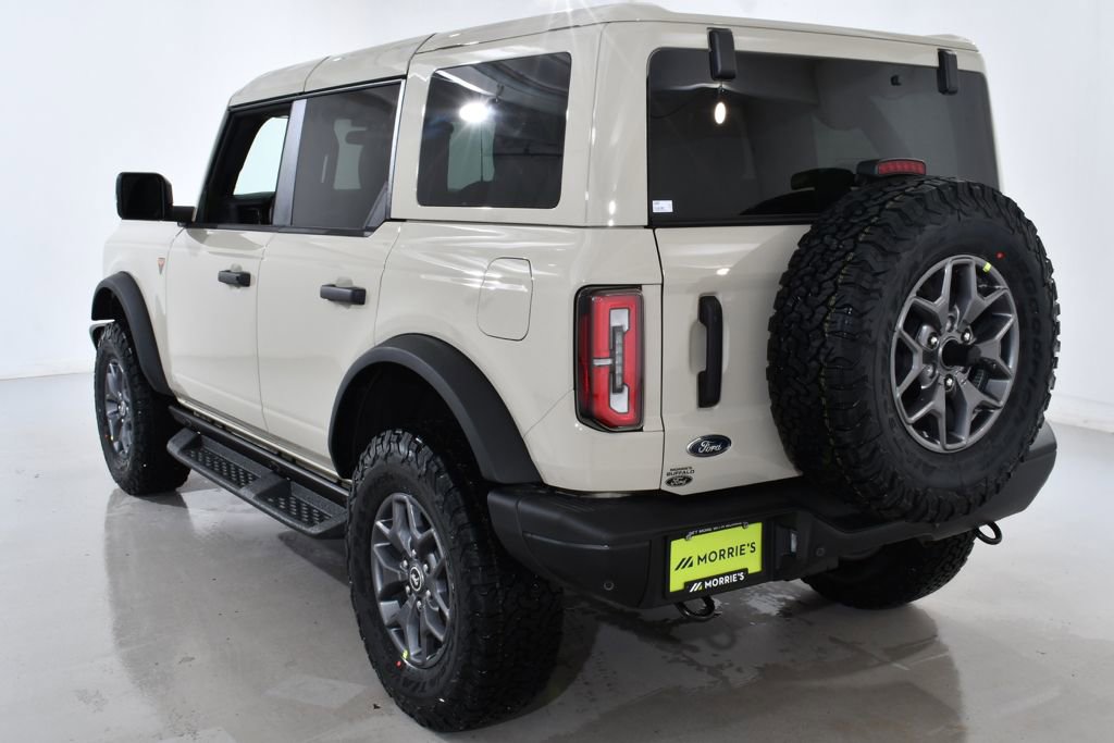 New 2025 Ford Bronco Badlands image 14