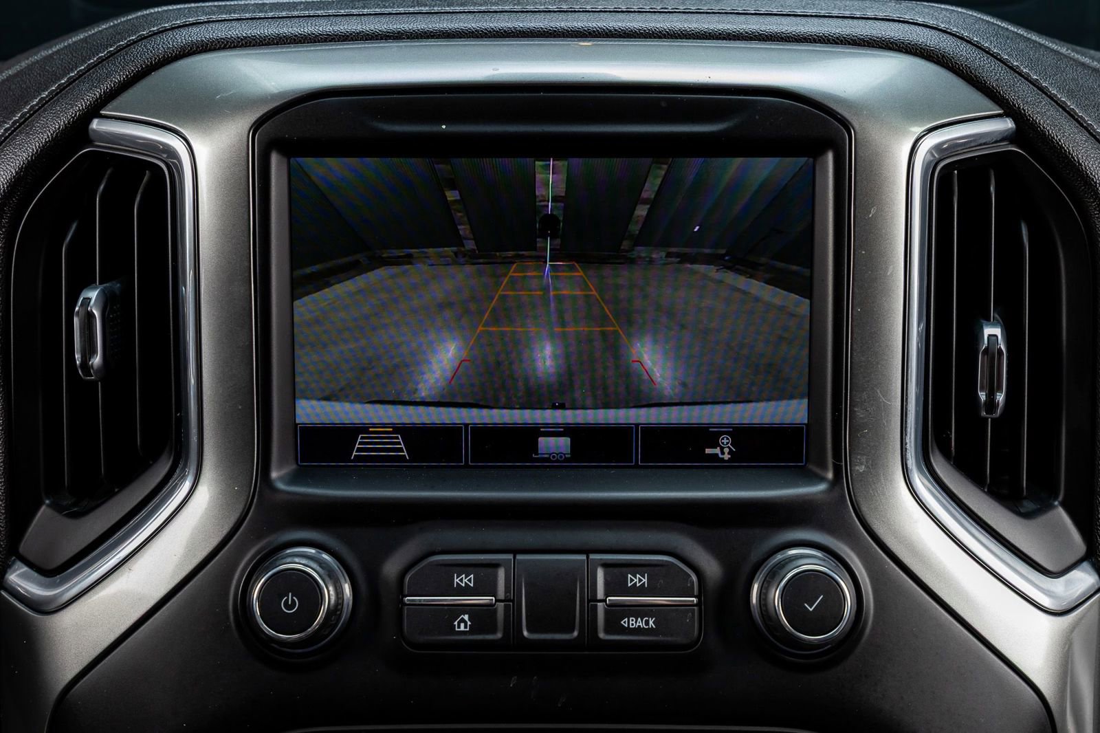 Used 2020 Chevrolet Silverado 1500 LT Trail Boss image 26