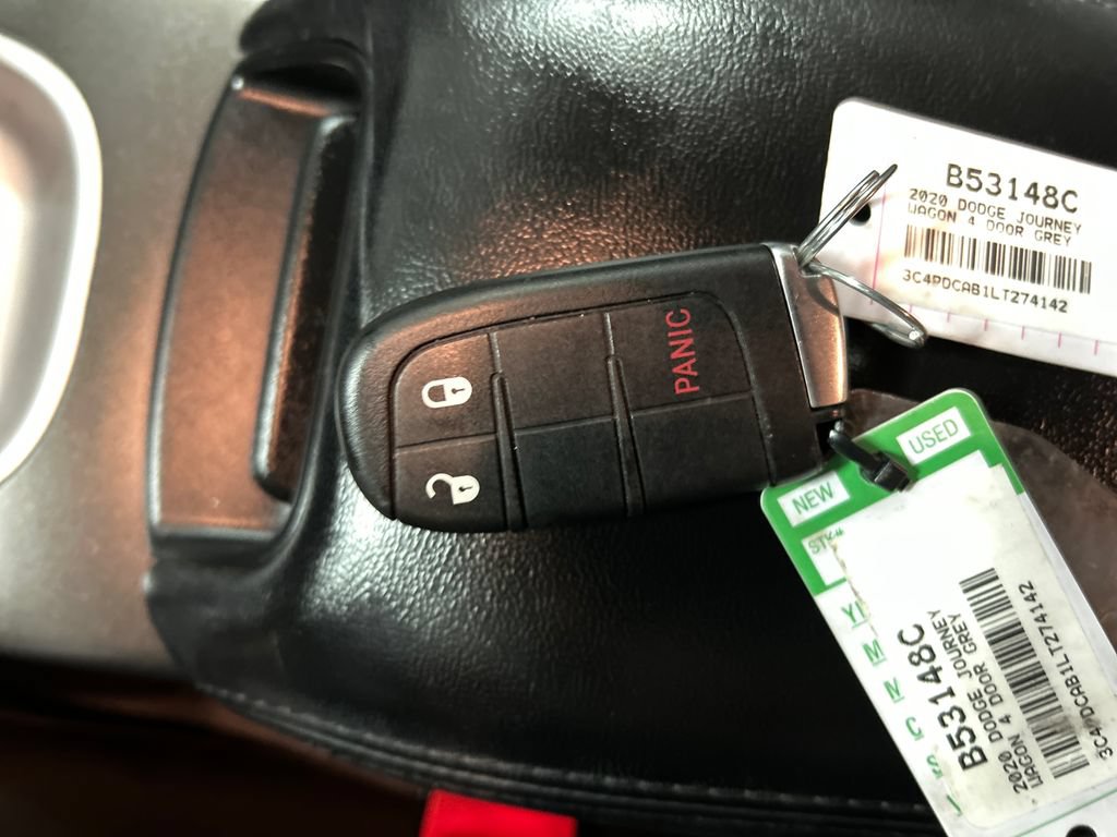Used 2020 Dodge Journey SE w/ Blacktop Package FWD image 21