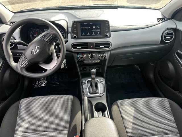 Used 2021 Hyundai Kona SE w/ Cargo Package image 18