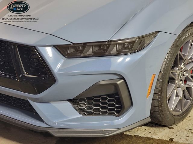 Used 2025 Ford Mustang GT Premium w/ GT Performance Package RWD image 9