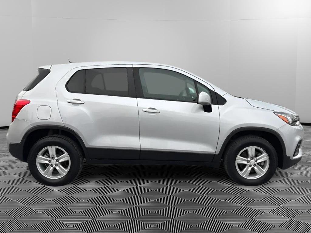 Used 2020 Chevrolet Trax LS w/ Tint and Cruise Package image 6