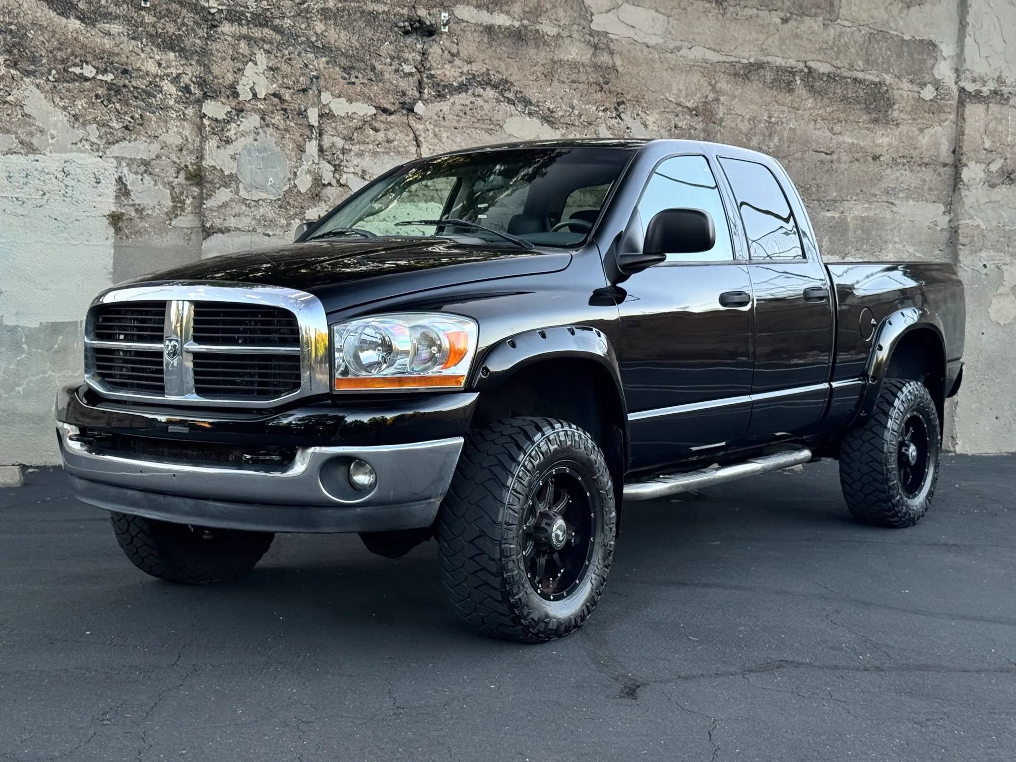 Used 2006 Dodge Ram 2500 Truck SLT AWD/4WD image 10