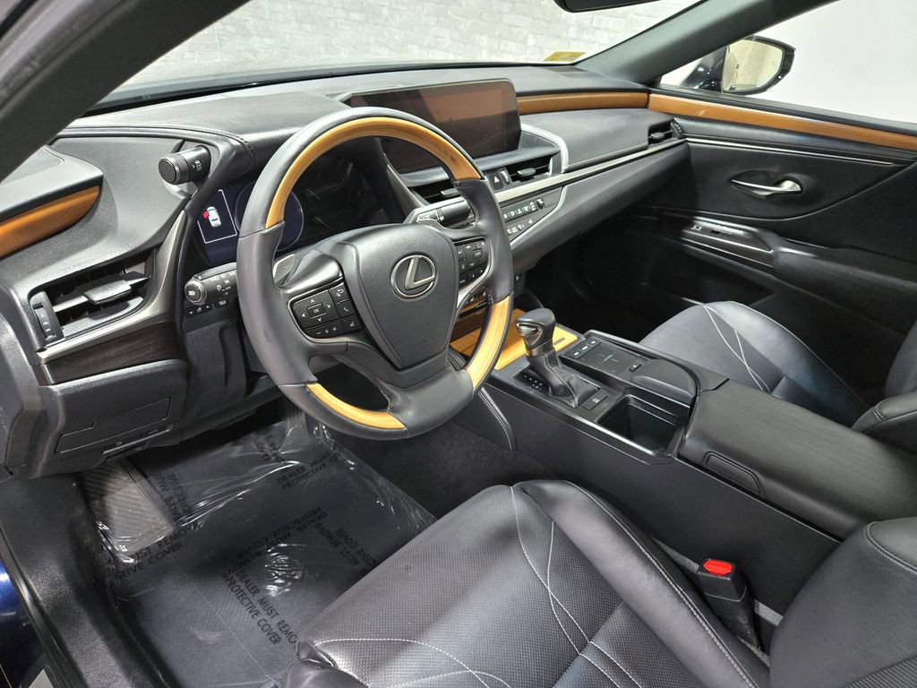Used 2019 Lexus ES 350 Luxury w/ Accessory Package 2 image 13