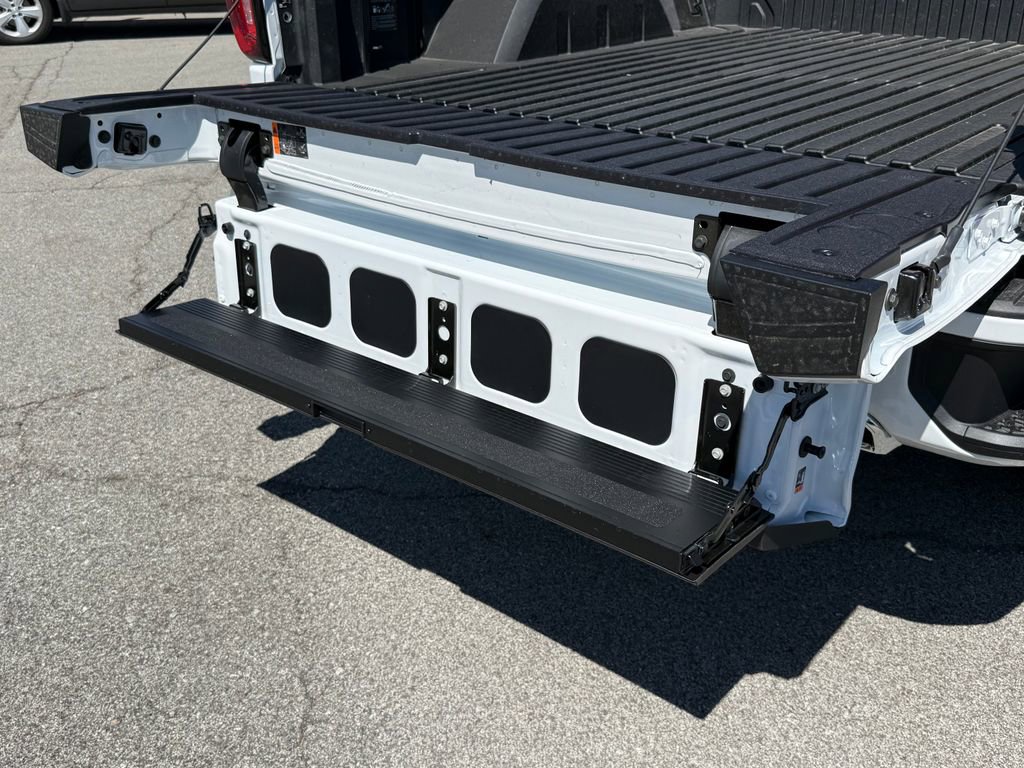 New 2026 GMC Sierra 1500 AT4 w/ AT4 Premium Package AWD/4WD image 8