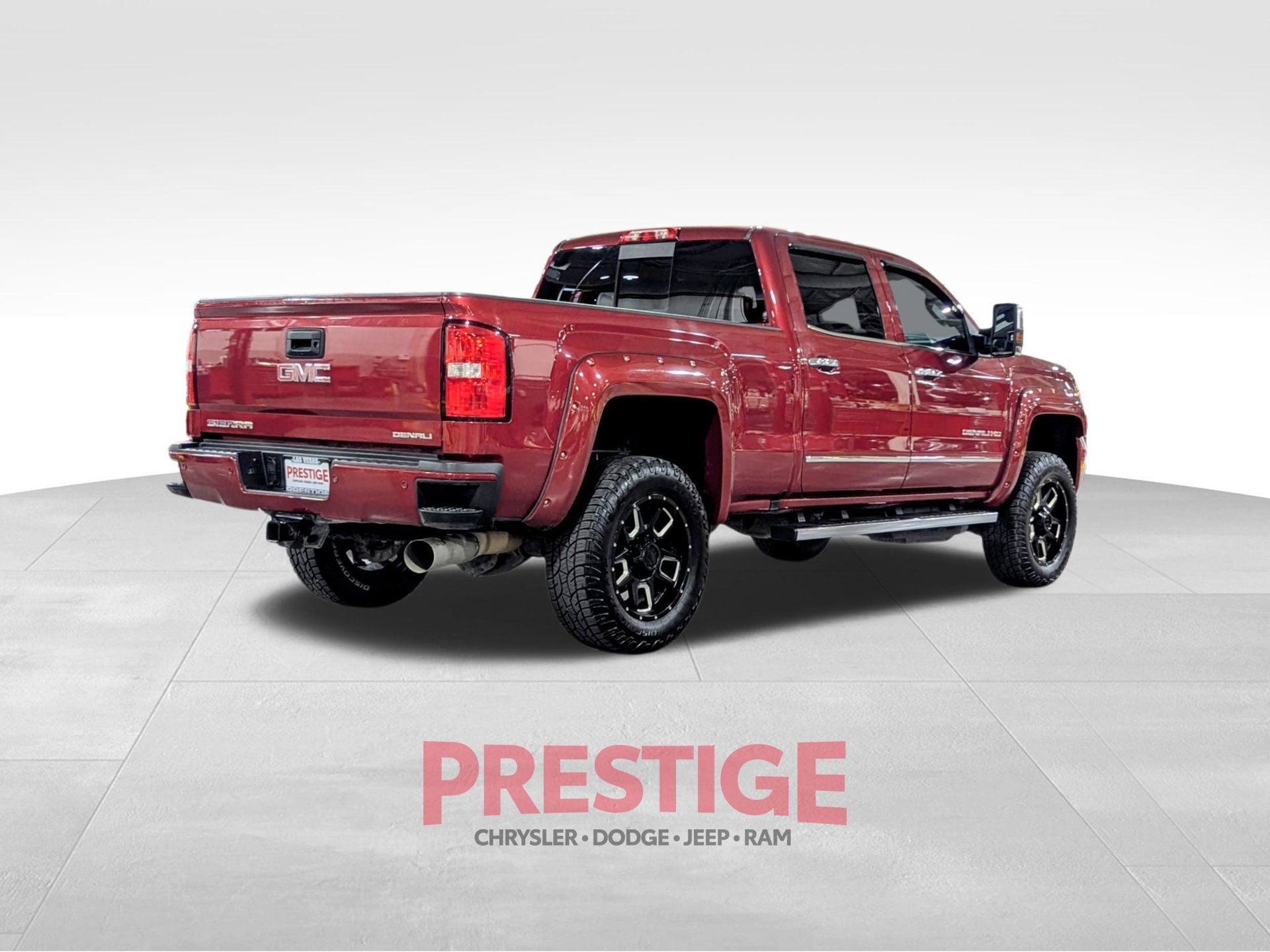 Used 2018 GMC Sierra 3500 Denali w/ Duramax Plus Package AWD/4WD image 9