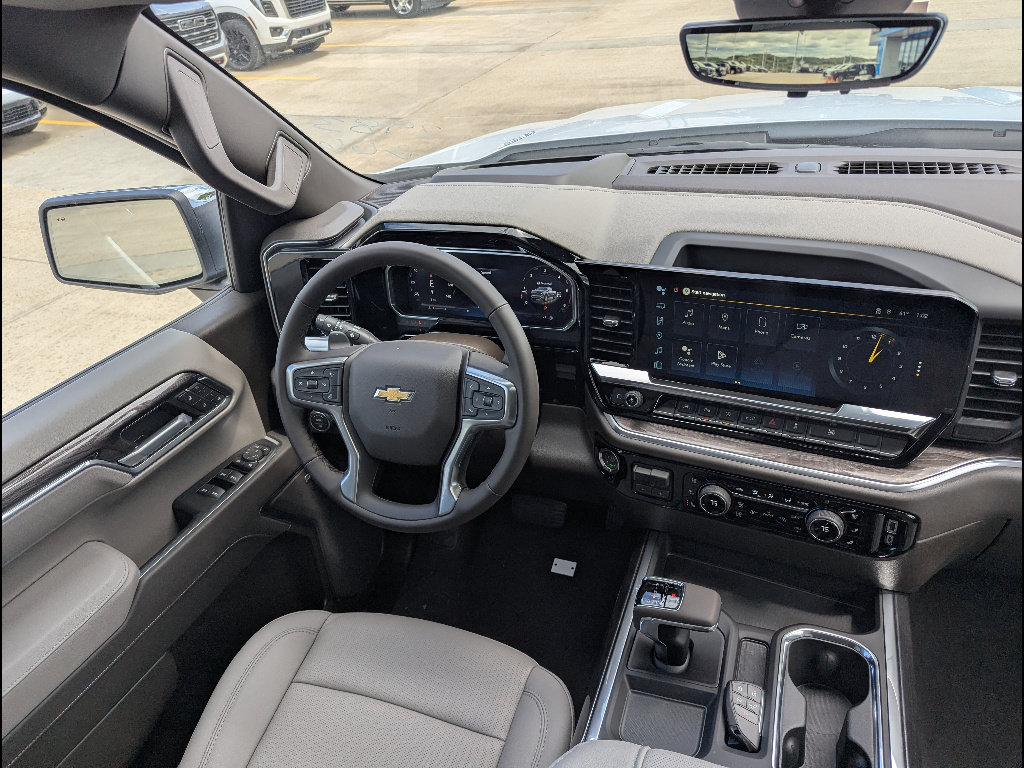 New 2026 Chevrolet Silverado 1500 LTZ w/ Technology Package AWD/4WD image 20