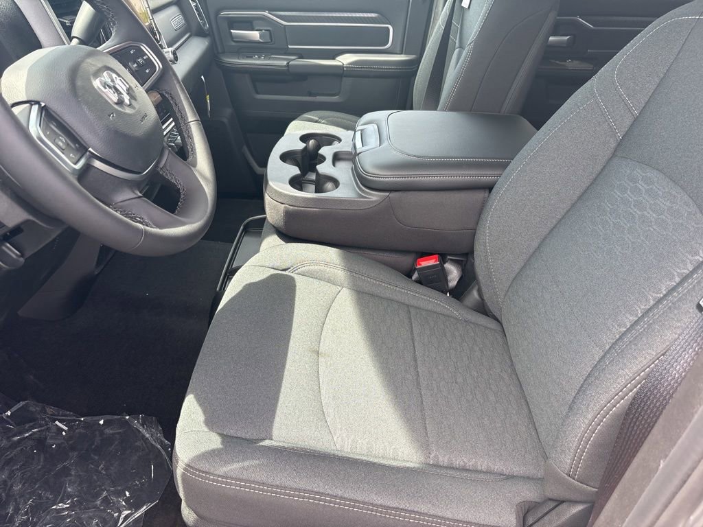 New 2026 RAM 2500 Big Horn AWD/4WD image 18