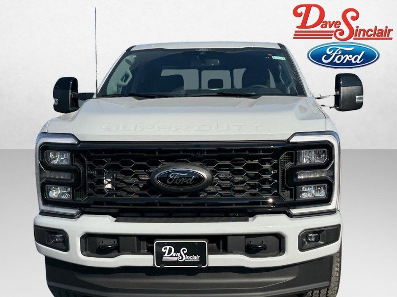 New 2026 Ford F250 Lariat w/ Black Appearance Package image 2