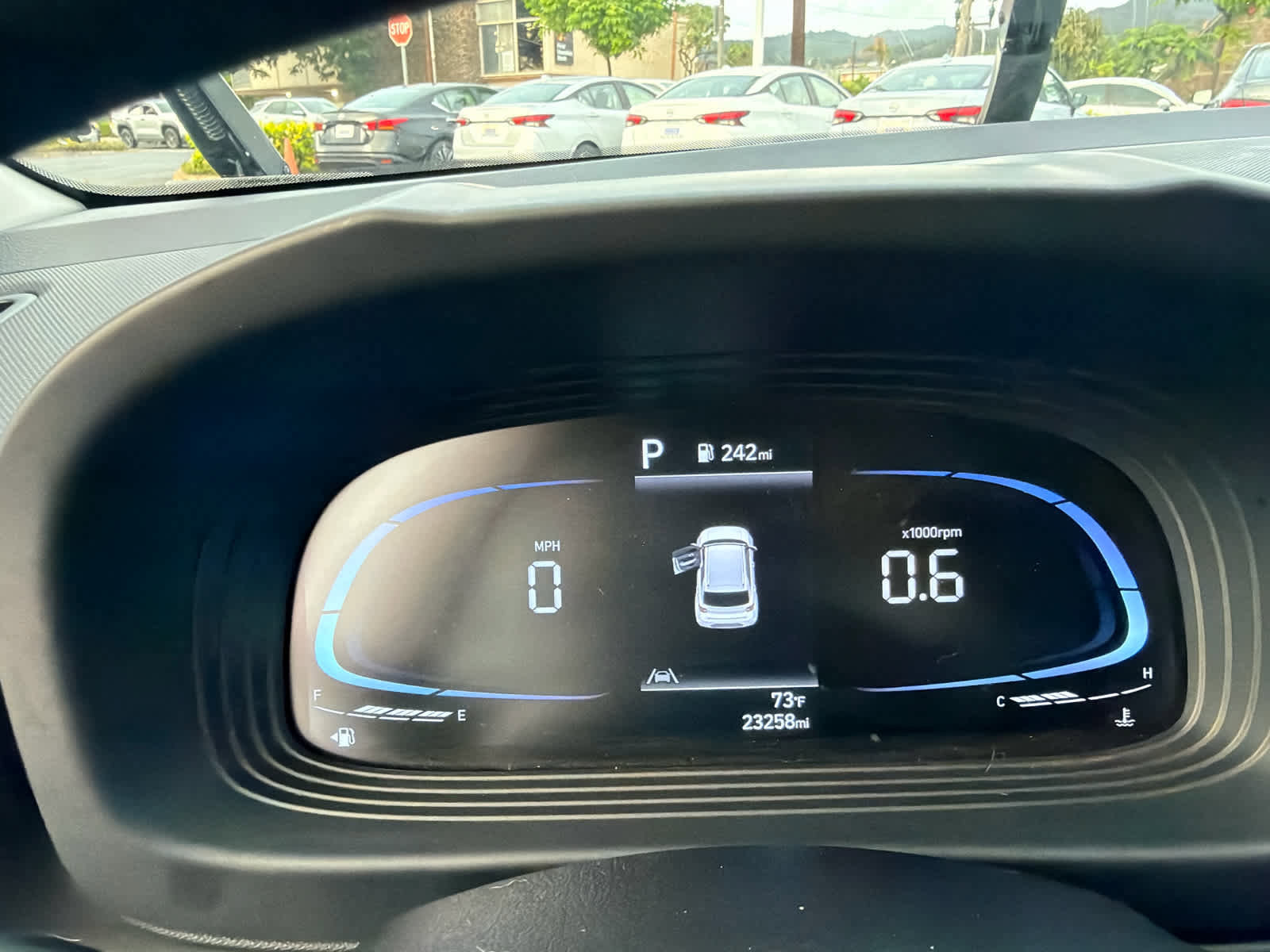 Used 2024 Hyundai Venue SE image 6