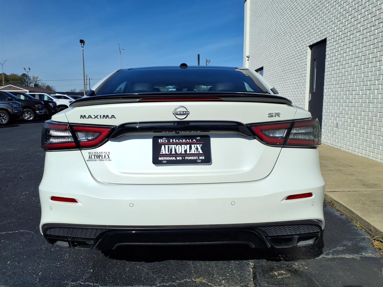 Used 2023 Nissan Maxima SR w/ Sport Mat Group image 4