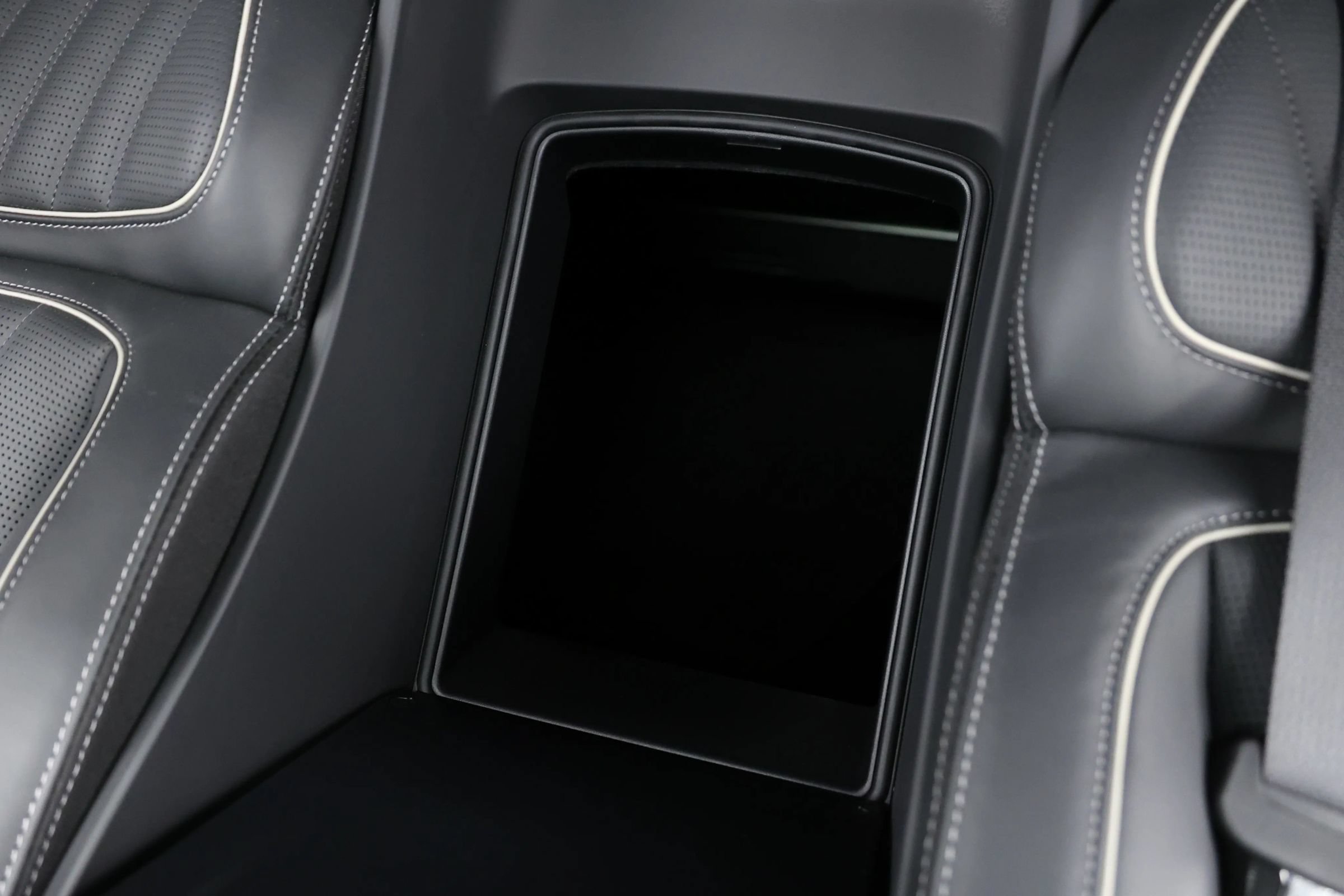 Used 2024 Genesis G90 3.5T AWD/4WD image 63