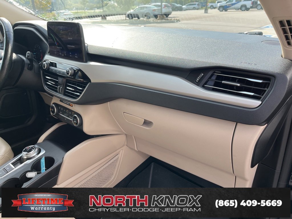 Used 2020 Ford Escape SEL image 28
