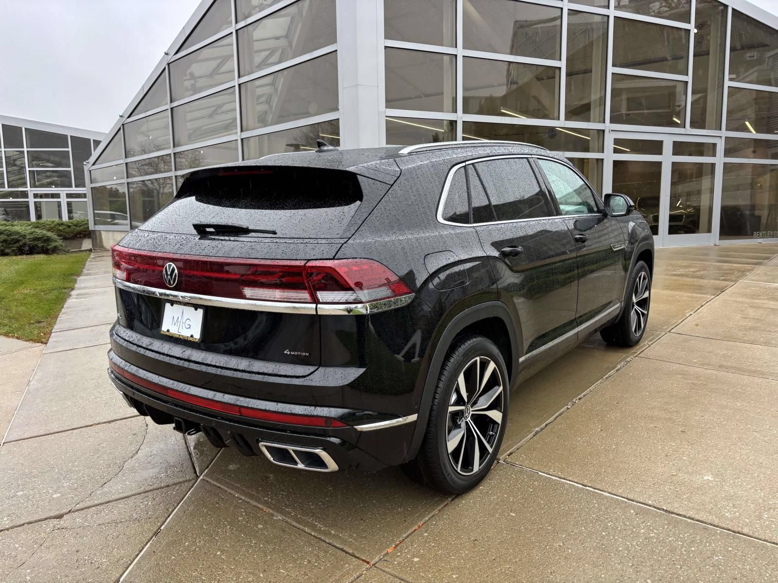 New 2026 Volkswagen Atlas Cross Sport SEL Premium R-Line AWD/4WD image 7