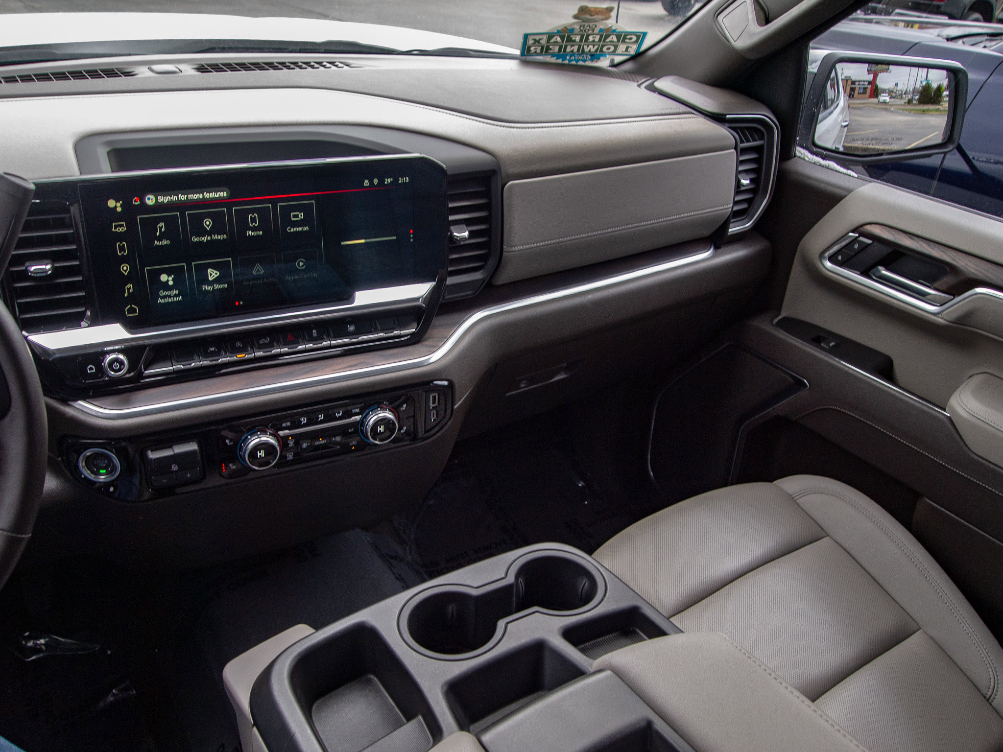 Used 2025 GMC Sierra 1500 SLT image 15