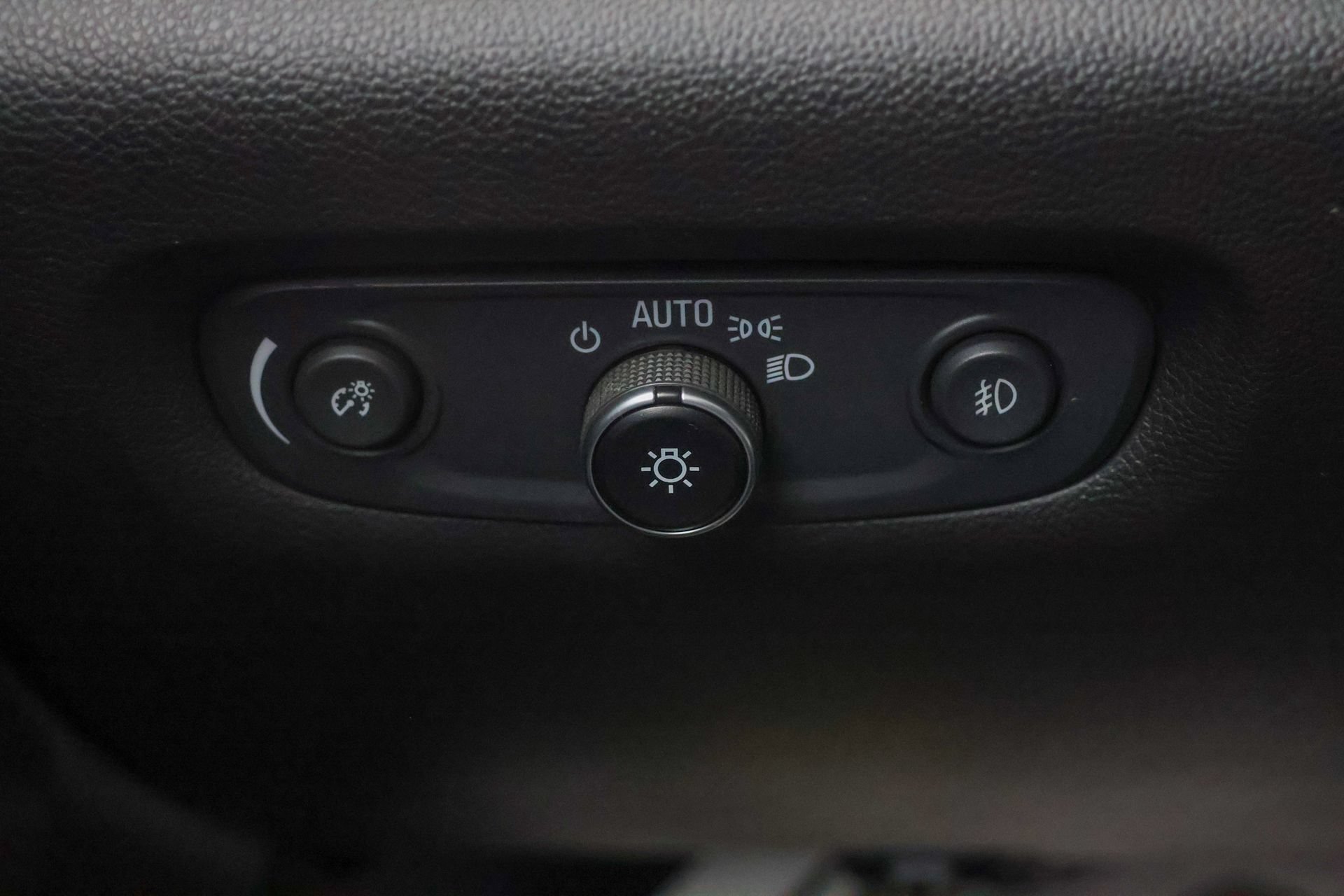 Used 2021 Chevrolet Traverse Premier w/ Redline Edition AWD/4WD image 44