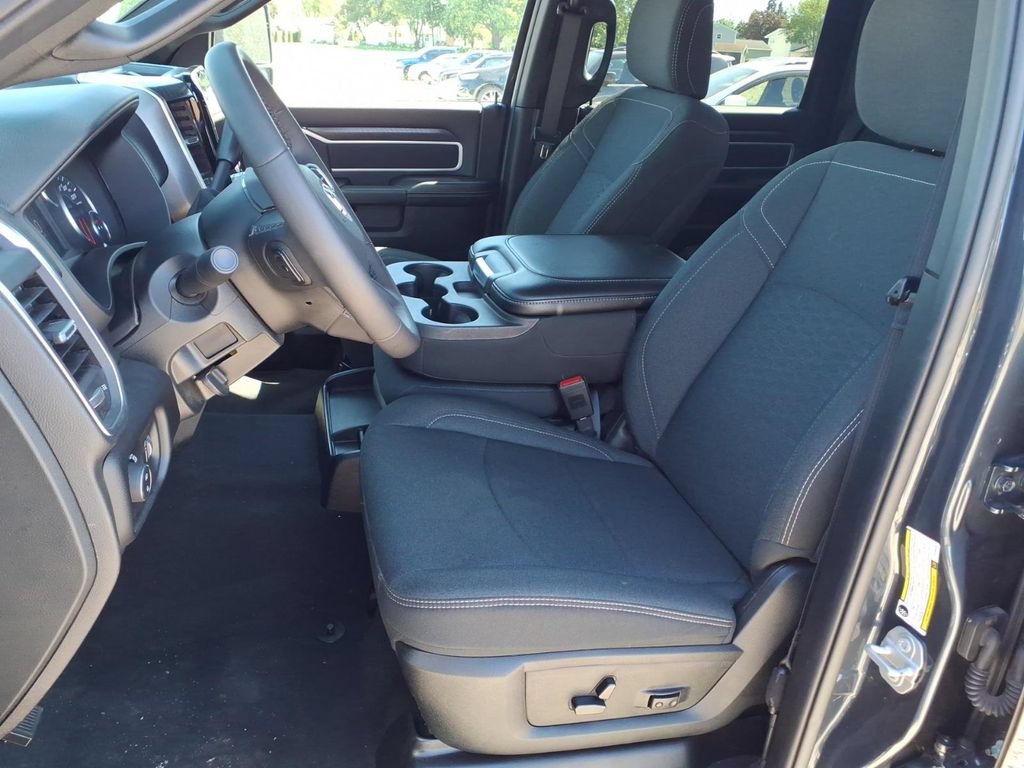 Used 2026 RAM 2500 Big Horn AWD/4WD image 3