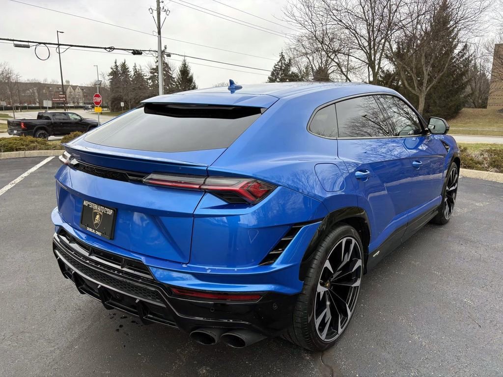 Used 2023 Lamborghini Urus S image 6