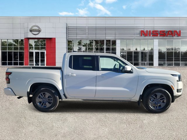 Certified 2025 Nissan Frontier SV image 3