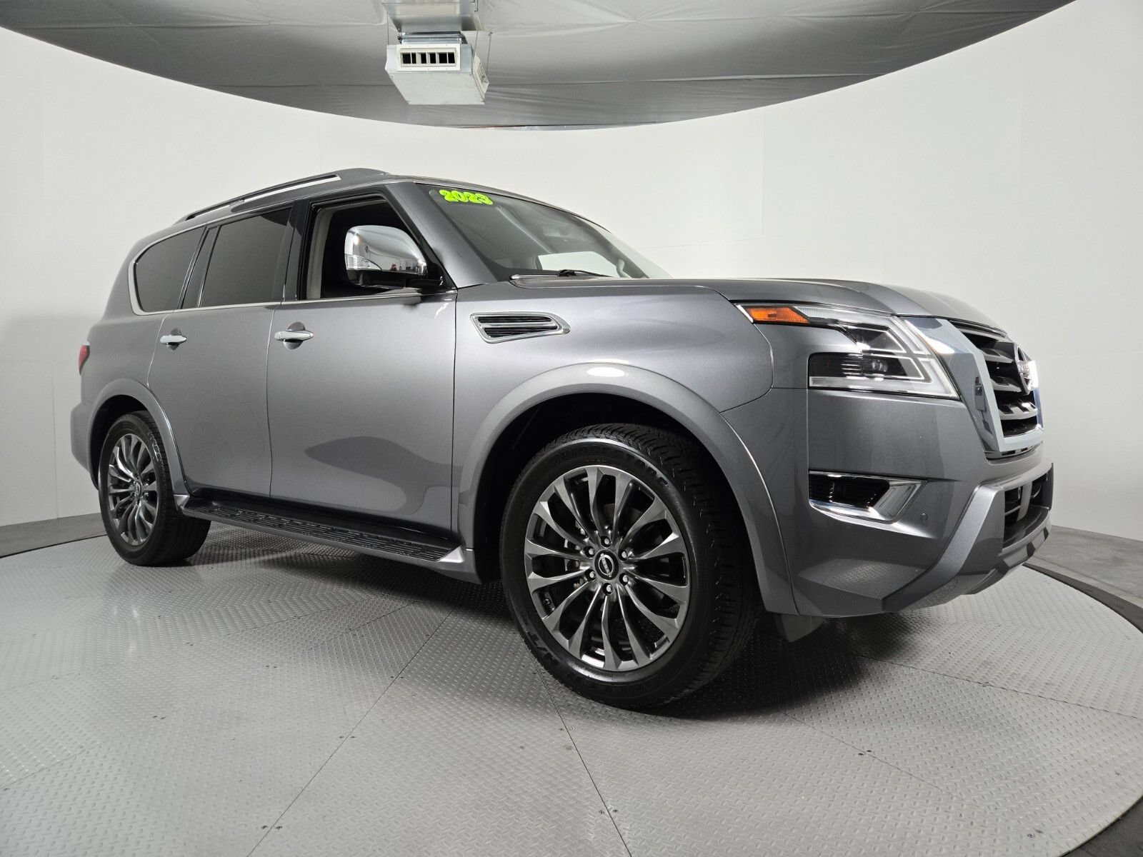 Used 2023 Nissan Armada Platinum w/ Captain's Chairs Package AWD/4WD image 2