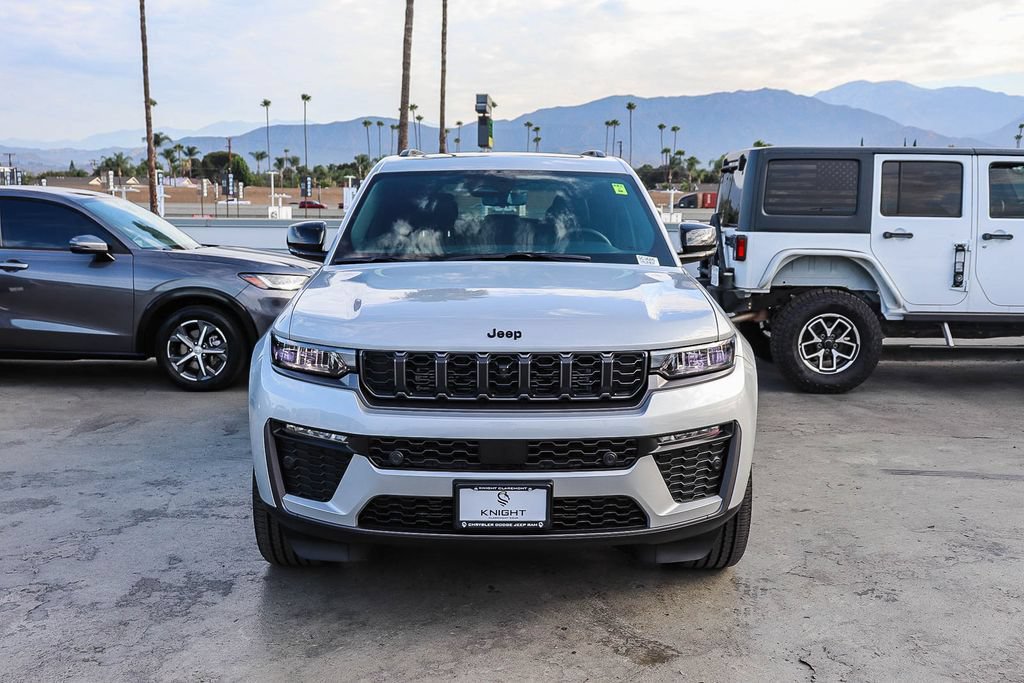 New 2026 Jeep Grand Cherokee Limited AWD/4WD image 3