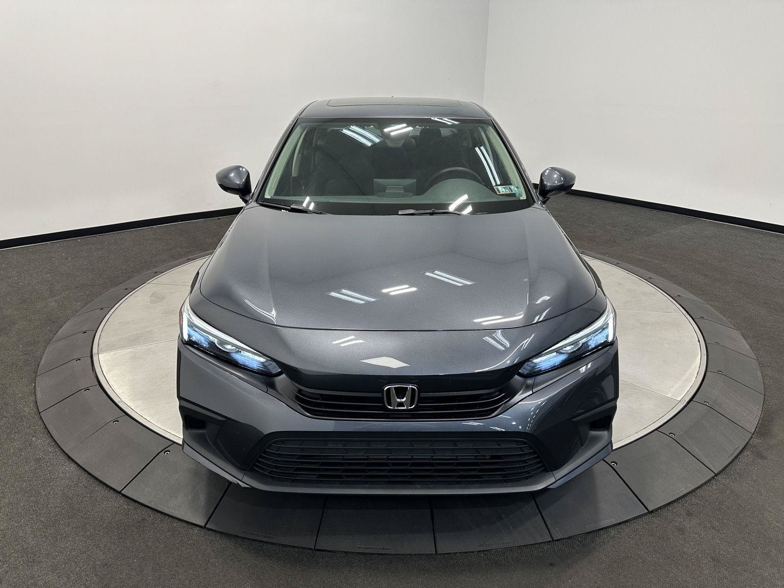 Certified 2024 Honda Civic EX image 3