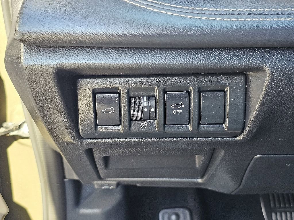 Used 2022 Subaru Outback Limited w/ Popular Package #2 image 28