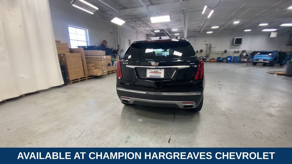 Certified 2024 Cadillac XT5 Premium Luxury w/ LPO, Floor Liner Package AWD/4WD image 9