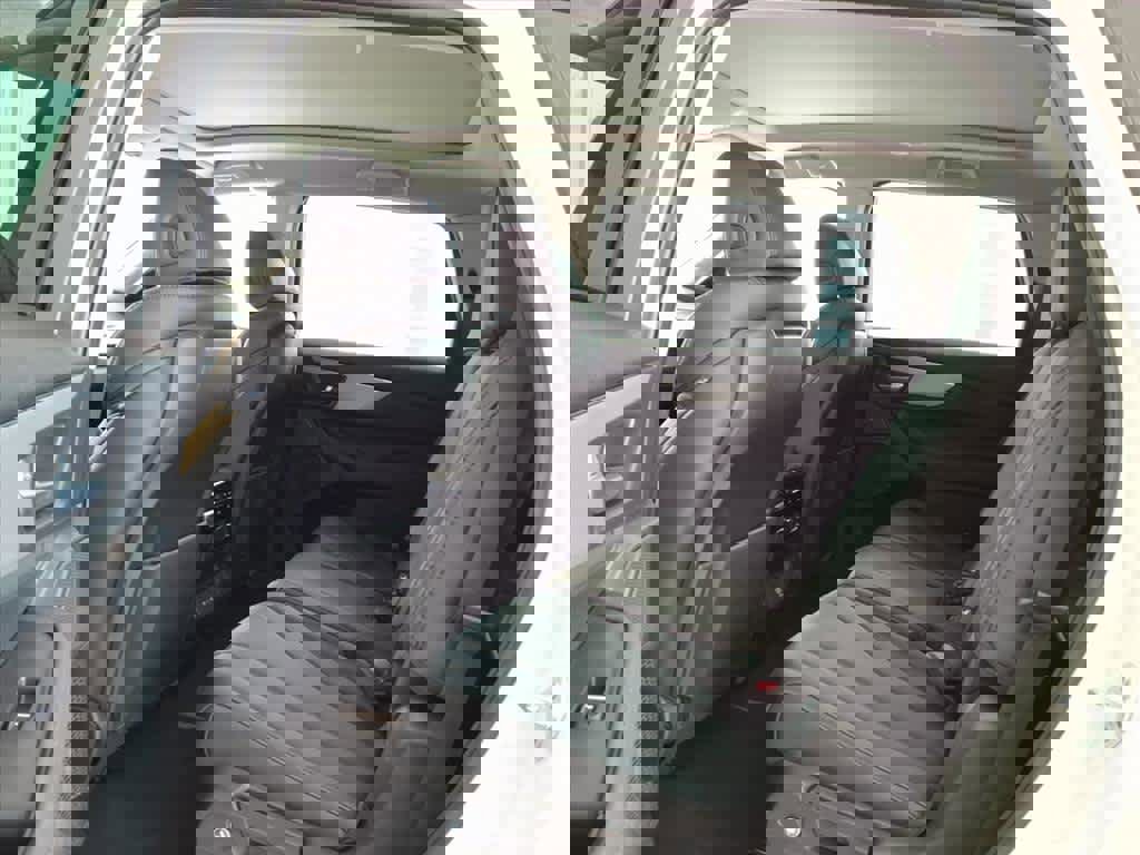 Used 2025 Acura MDX SH-AWD image 16