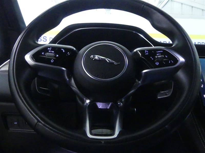 Used 2024 Jaguar F-PACE R-Dynamic S AWD/4WD image 17
