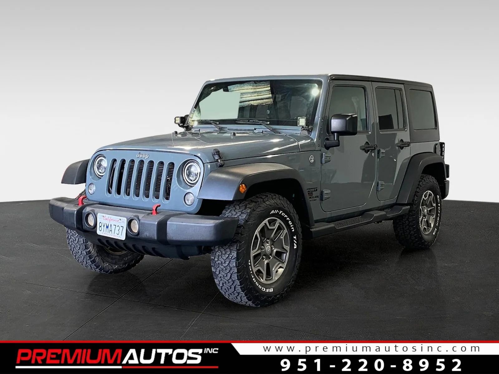 Used 2015 Jeep Wrangler Unlimited Sport w/ Connectivity Group image 1