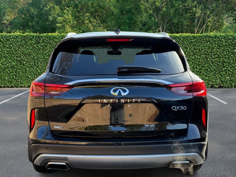 Used 2019 INFINITI QX50 Essential w/ Premium Heat Package image 8