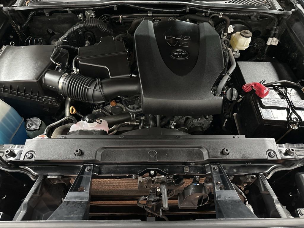 Used 2023 Toyota Tacoma TRD Sport w/ Technology Package image 31