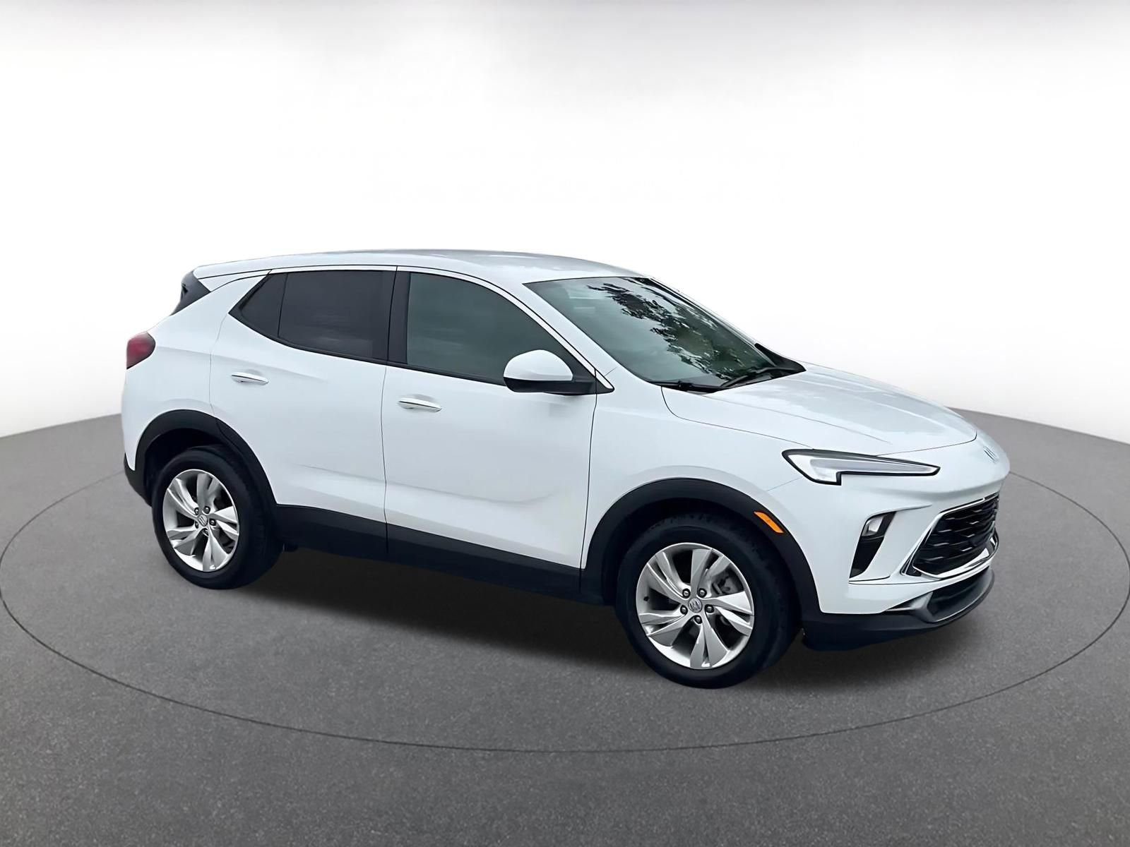 Used 2025 Buick Encore GX Preferred FWD image 2