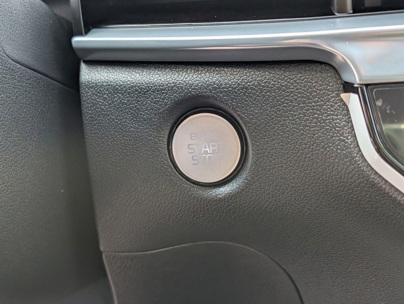 New 2026 Kia Sorento SX image 15