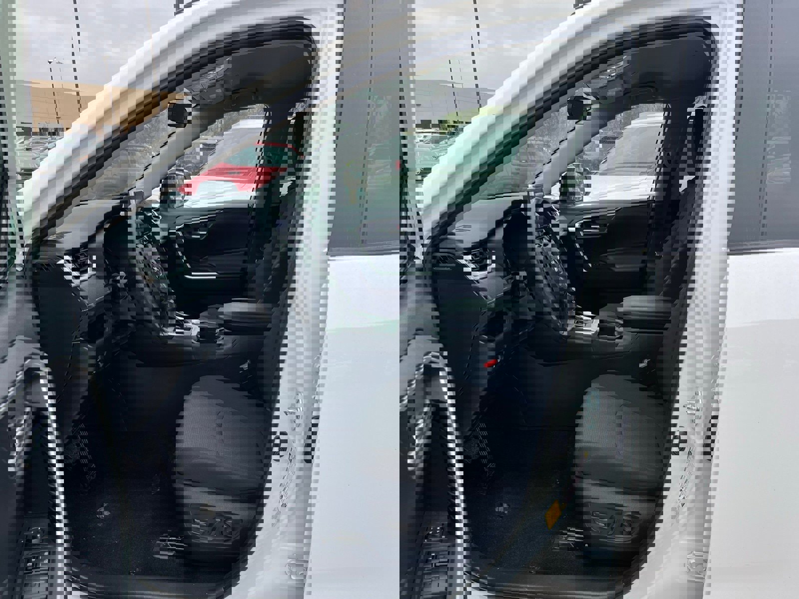 Used 2025 Toyota RAV4 XLE image 22