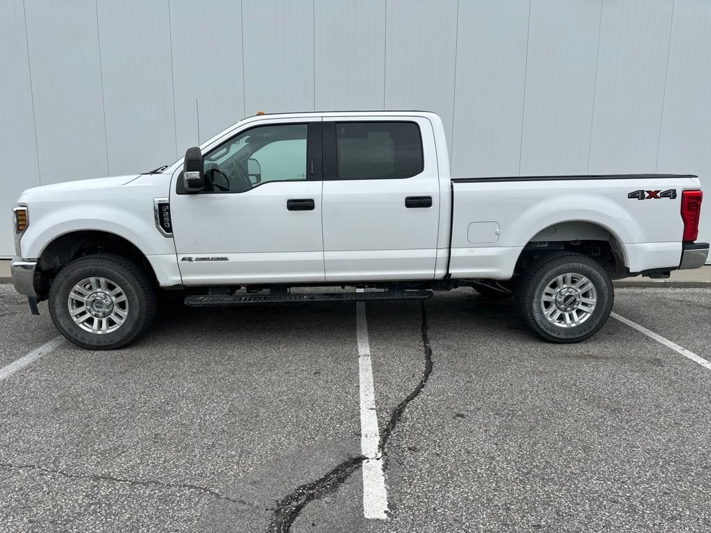 Used 2019 Ford F250 XLT w/ XLT Value Package AWD/4WD image 3